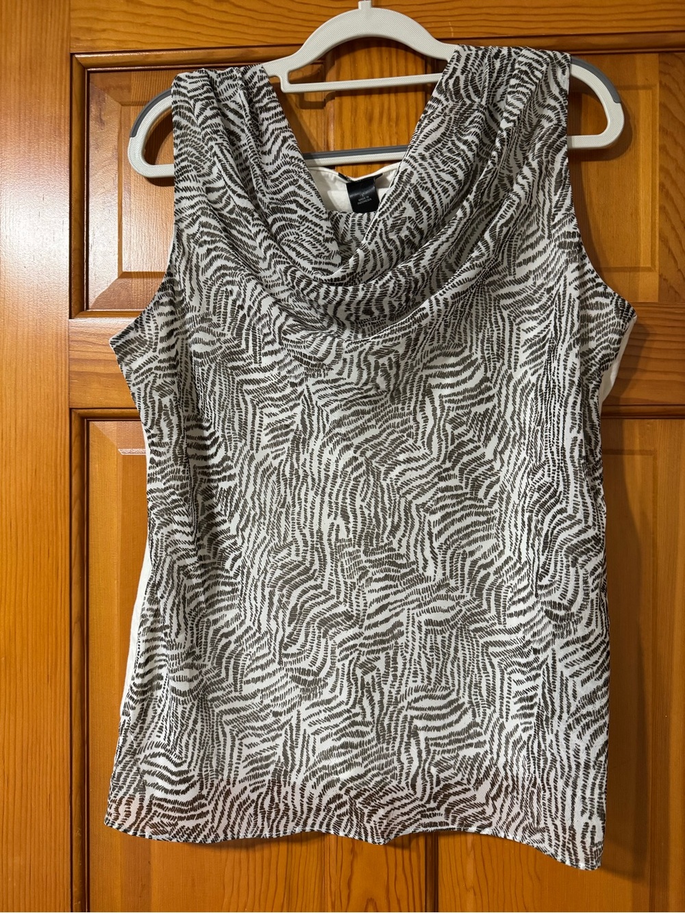 Ann Taylor Size Large Cowl Neck Sleeveless Top
